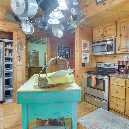Charming Fancy Gap Cabin With Deck And Gas Grill! Ngoại thất bức ảnh